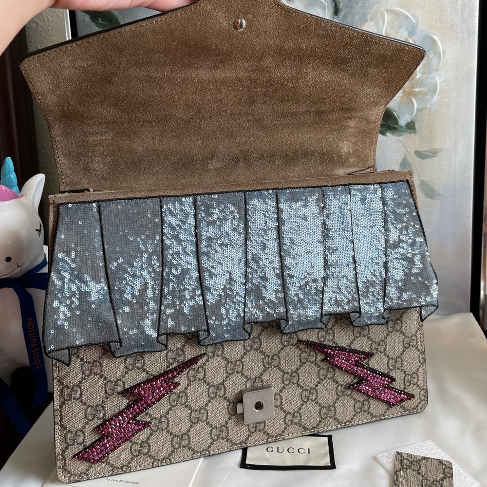 Auth GUCCI GG Supreme Monogram LE Medium Dionysus - Picture 9 of 16